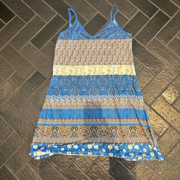 Bohemian Blue and Cream Strappy Dress - Picture 4 of 7